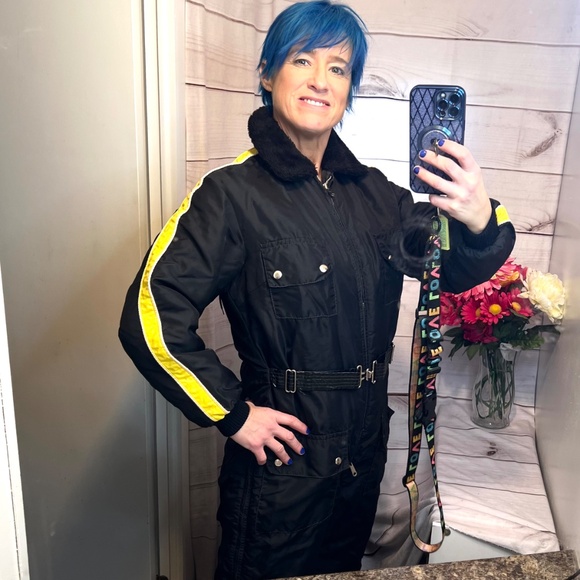 VINTAGE |•JCPENNEY•| 80s Snowmobile Suit Hooded Black w/ Yellow Striping - Picture 3 of 15